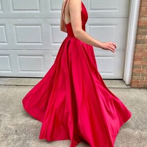 Blondie Nites Red Women's Formal Dress (worn once!!)